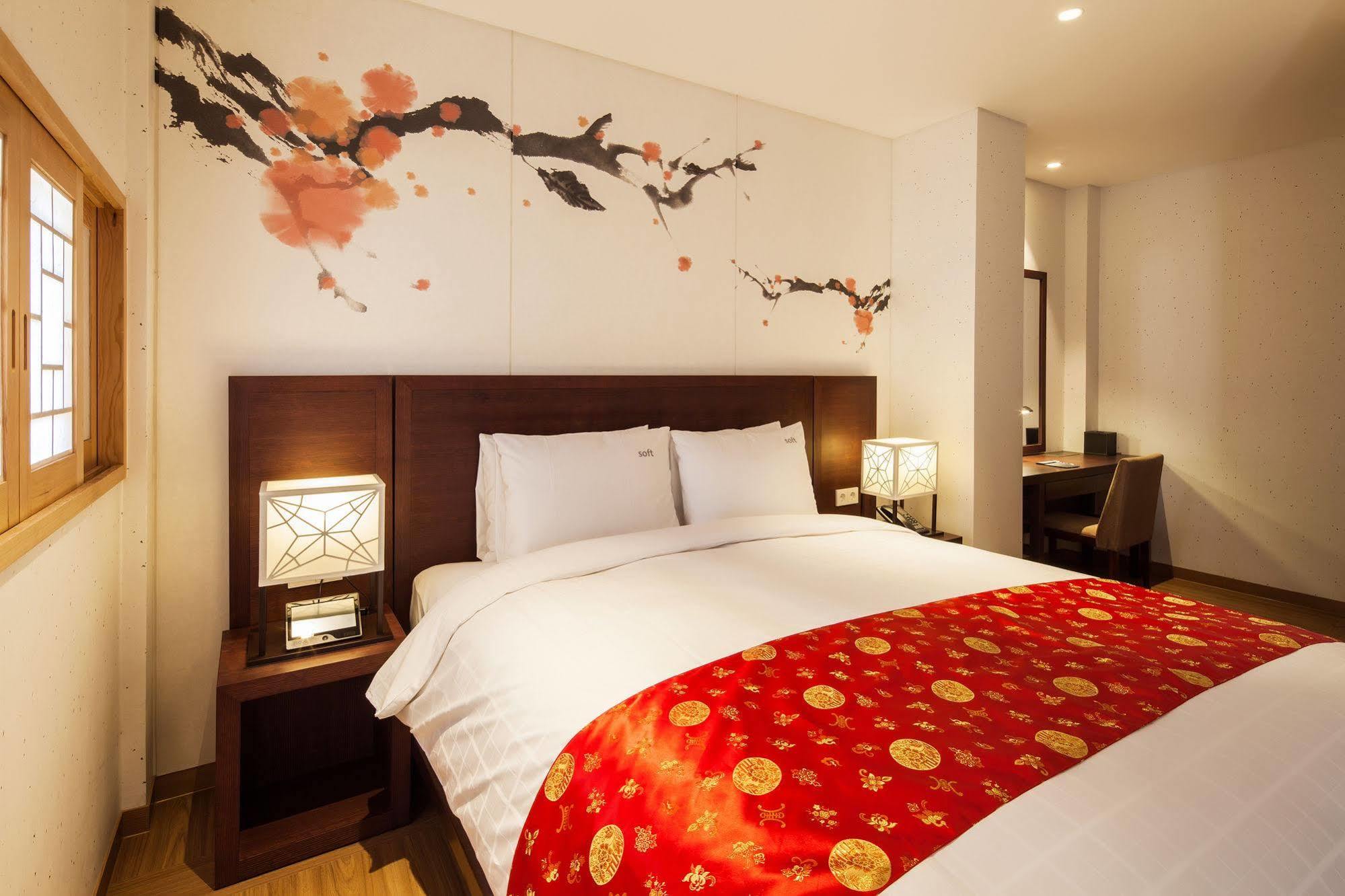 Gyeongwonjae Ambassador Associated With Accor Hotel 5*